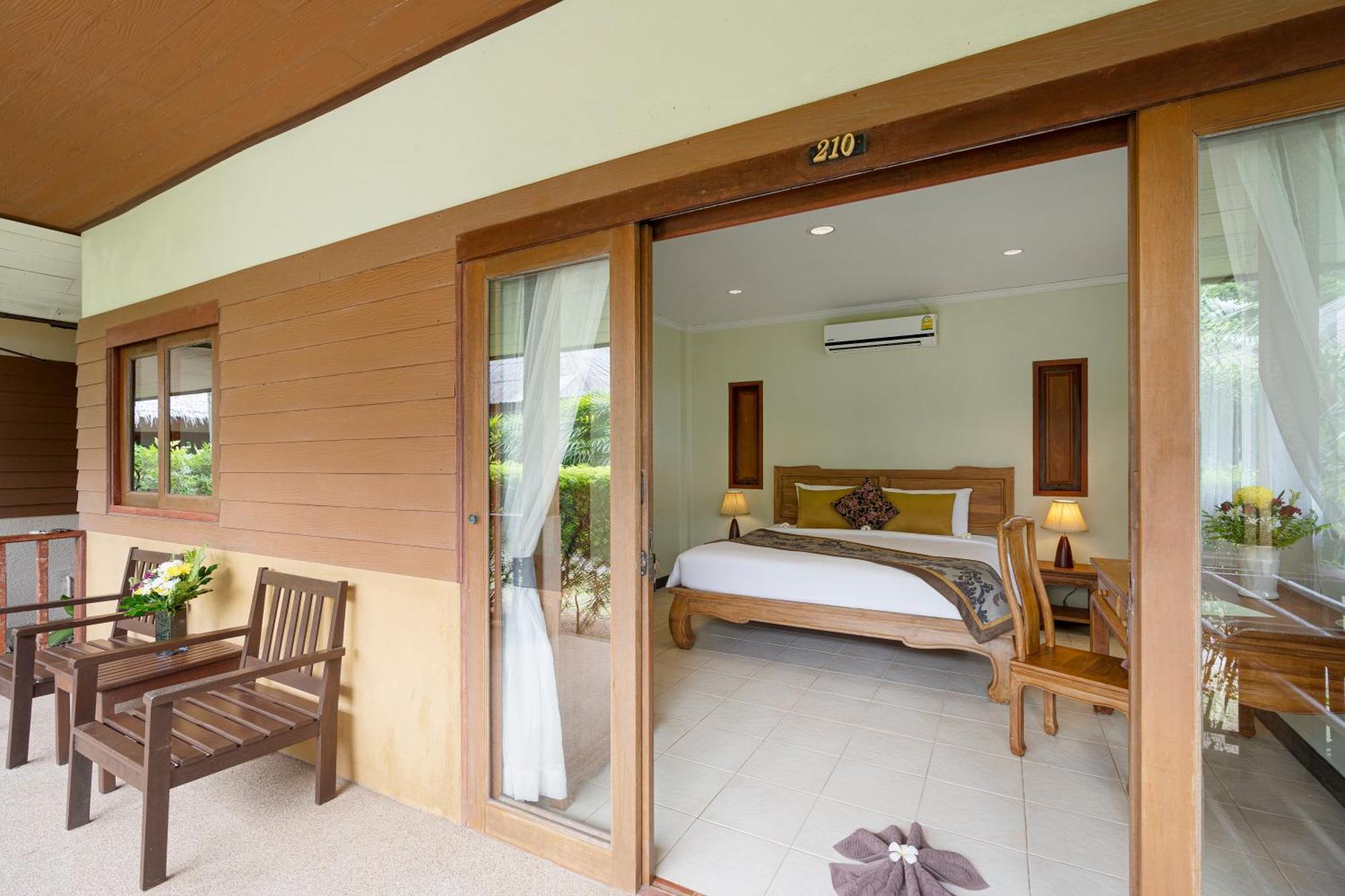 Anahata Resort Lipa Noi Esterno foto
